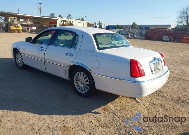 1LNHM83W9YY774651: 43979745