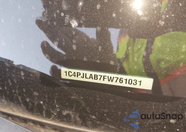 1C4PJLAB7FW761031: 43979806