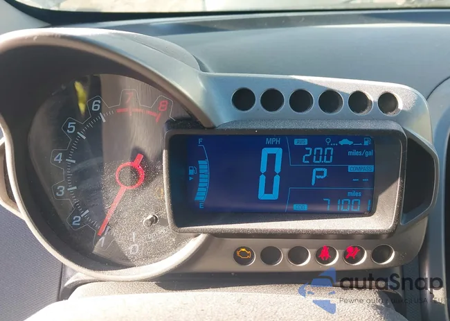 1G1JA5SH3G4108996: 43979971