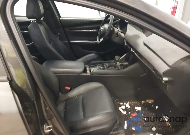 3MZBPBCL6MM252289: 43980059