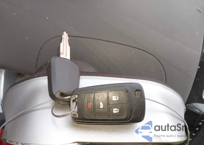 KL8CD6S97DC570901: 43979425