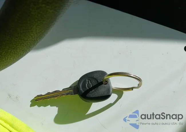 3GNDA23PX8S584888: 43979431