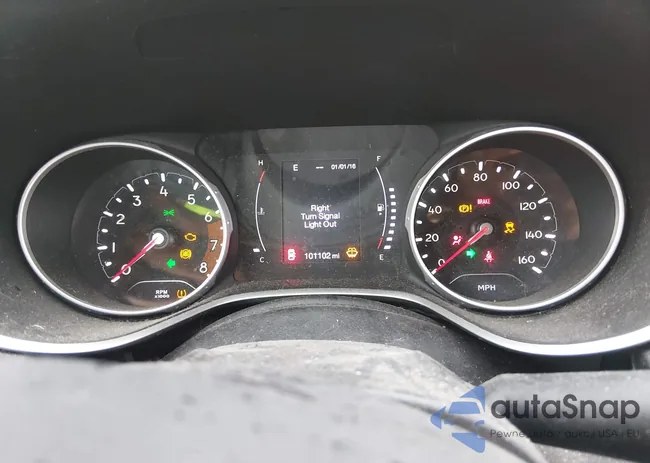 3C4NJDBB3JT191636: 43979495