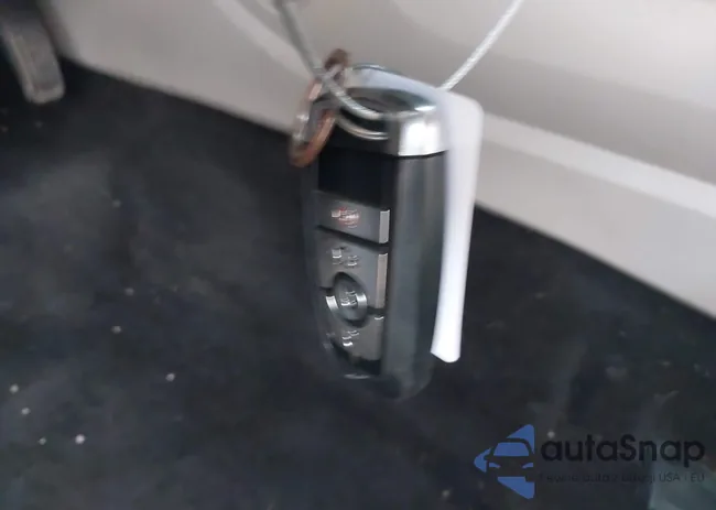 3FA6P0LU2JR209140: 43979601