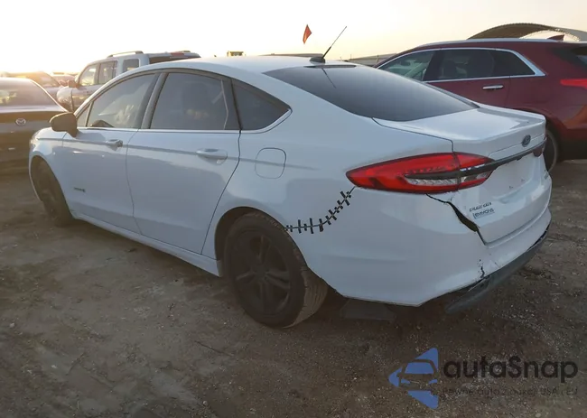 3FA6P0LU2JR209140: 43979601