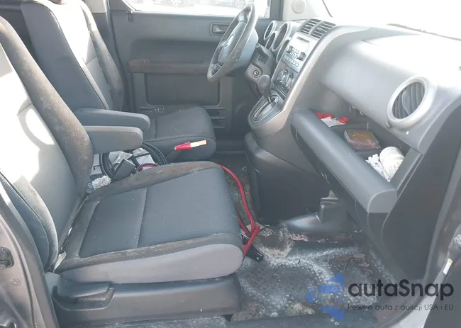 5J6YH28675L018043: 43979616