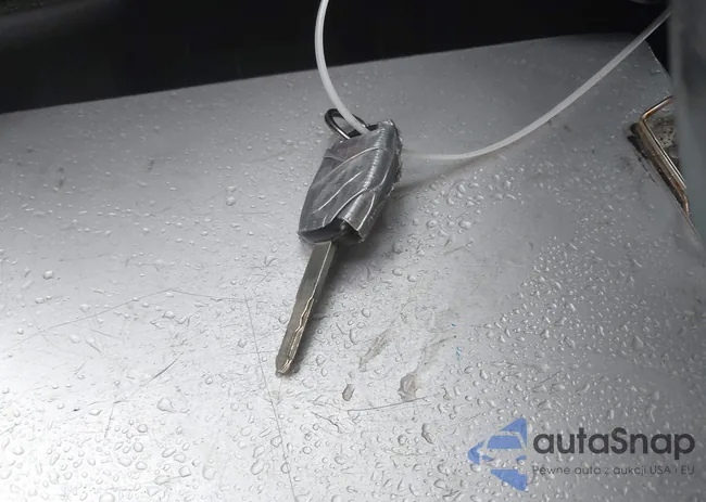 1HGCS12879A018097: 43979627