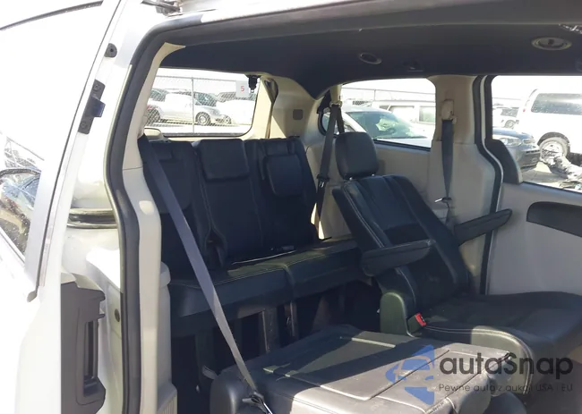 2C4RDGCG9KR620111: 43980713