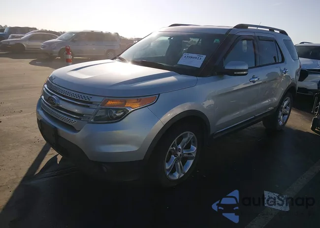 1FM5K7F80FGA06673: 43980923