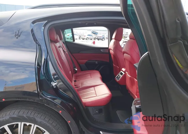 ZN682AVMXP7409279: 43981027