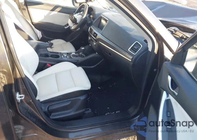 JM3KE4DY9G0786190: 43981039