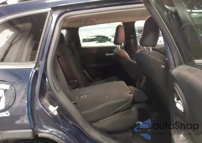 1C4PJMCS9GW306928: 43981081