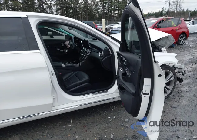 55SWF4JB3HU196608: 43981150