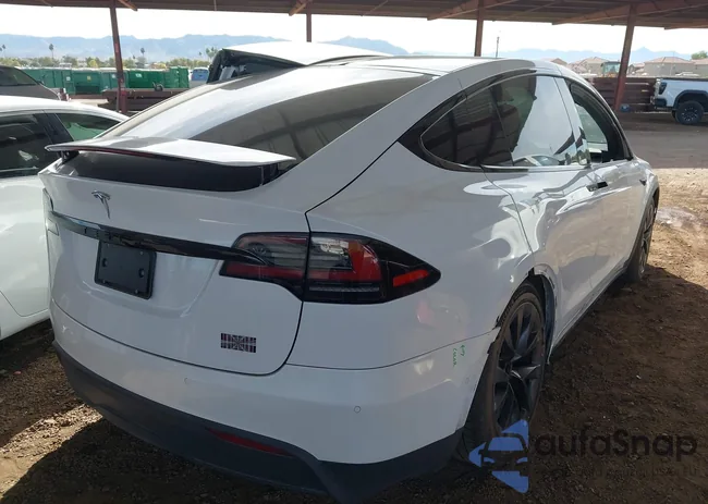 7SAXCBE61NF336606: 43981173