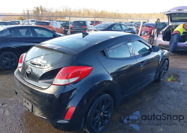 KMHTC6AD7CU074338: 43981253