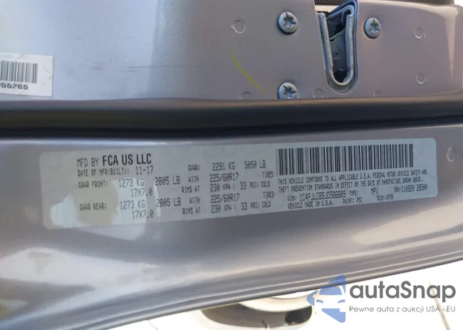 1C4PJLCB5JD566689: 43981272