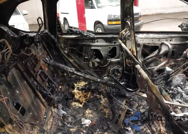 JF2SLSTD1SH440003: 43980648