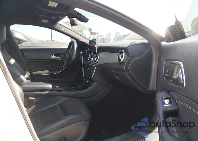 WDDSJ4EB8FN253074: 43980661