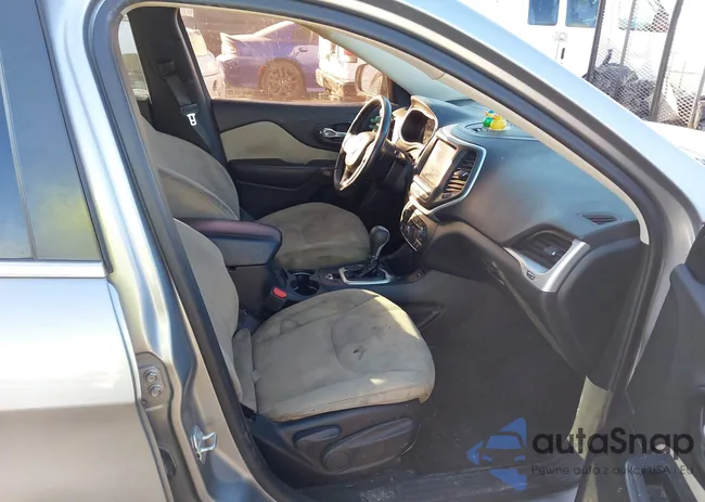 1C4PJLCS3GW371297: 43981753