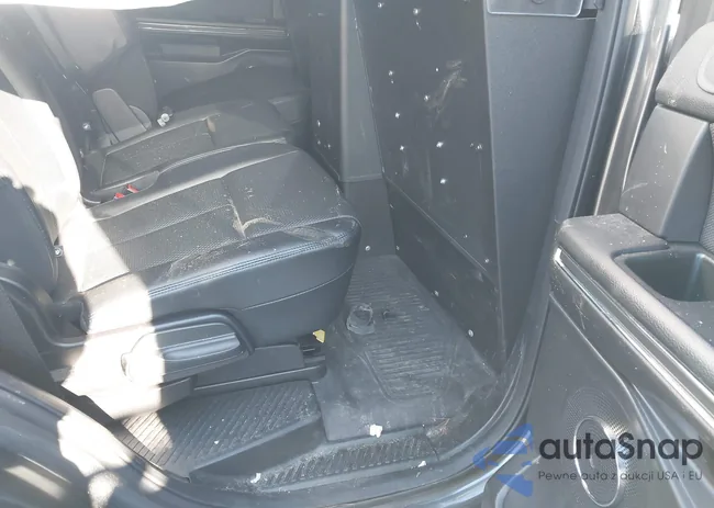 1FMJU1GT1MEA02973: 43981789