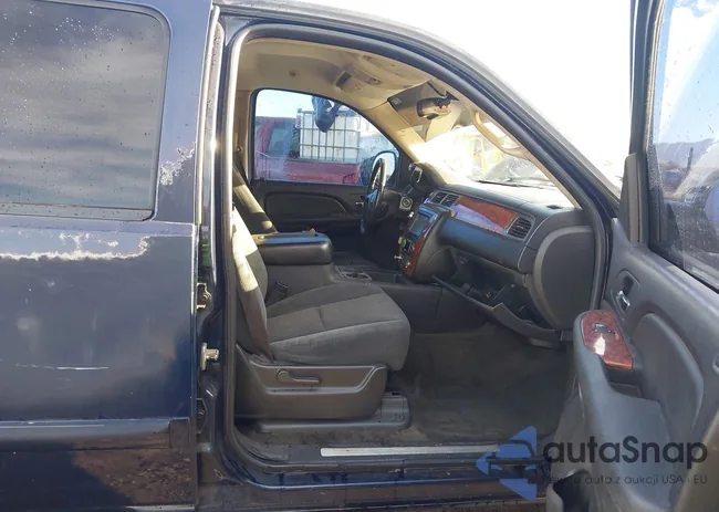 3GNEC12037G265850: 43981799