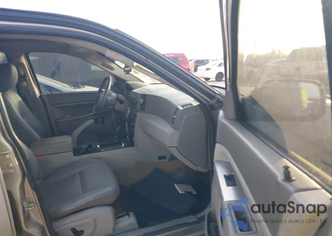 1J4GS48KX5C727085: 43981809