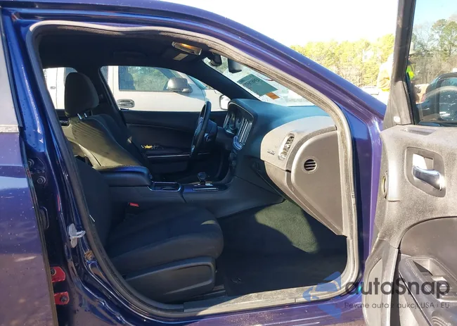 2C3CDXHG5DH696811: 43981857