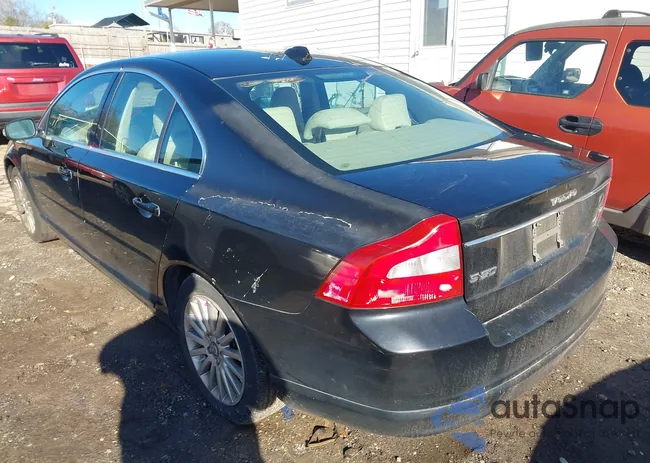 YV1AS982991100818: 43981892