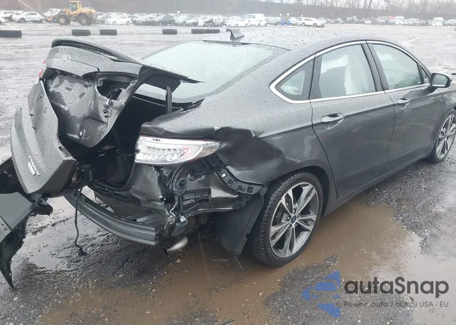 3FA6P0K96KR194379: 43981961