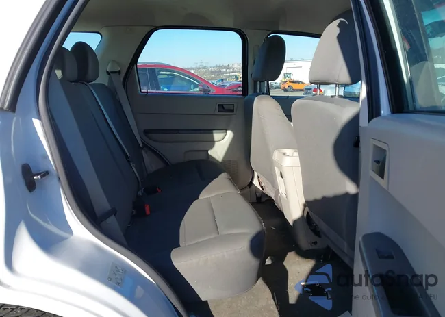 1FMCU0C75BKC18058: 43982017