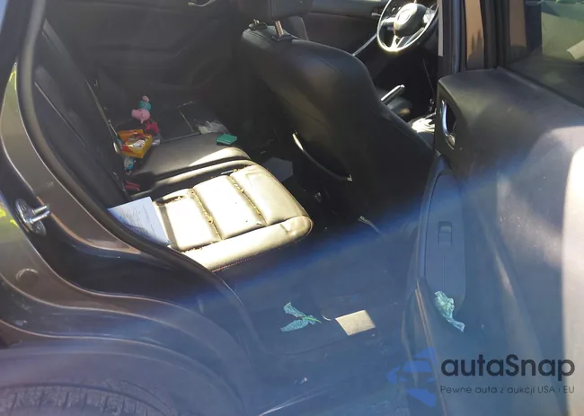 JM3KE4DY2F0508133: 43982143