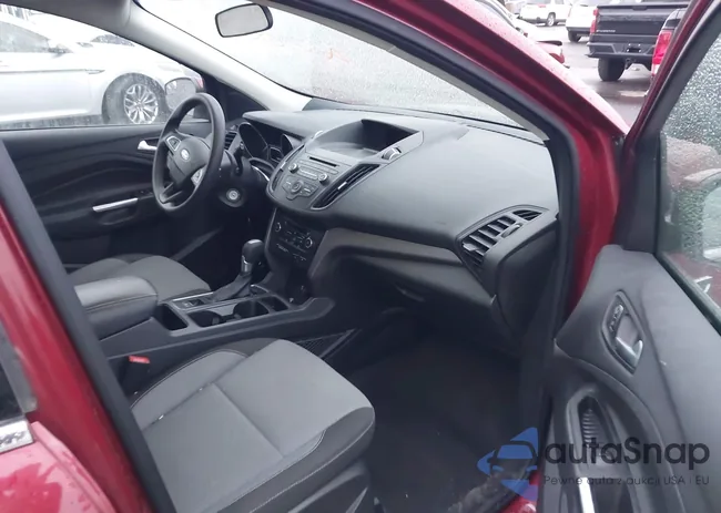 1FMCU0GD7HUA60562: 43982150