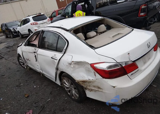 1HGCR2F72EA247526: 43982176