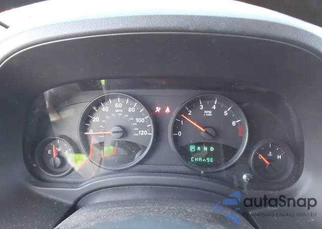 1C4NJRBB2CD593945: 43982179