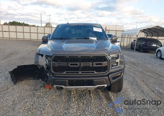 1FTFW1RG1JFD93908: 43982272