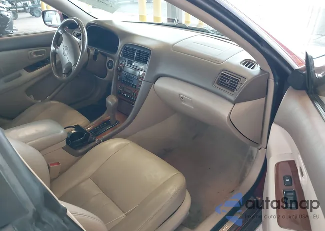 JT8BF28G6Y5084679: 43981404