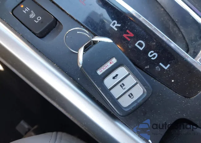 1HGCR2F81EA137754: 43981444