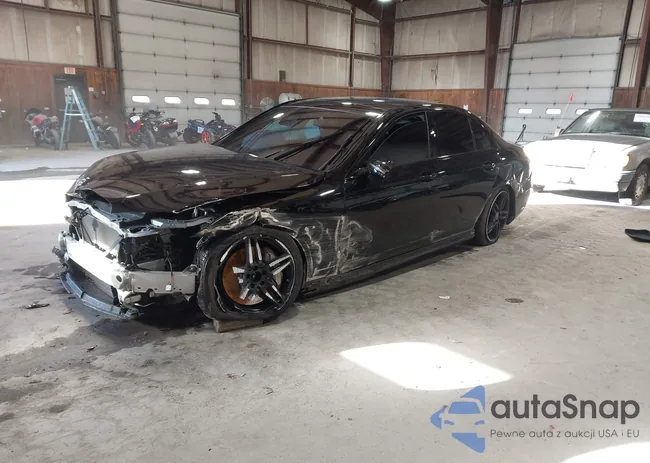 WDDZF4KB3KA524693: 43981533