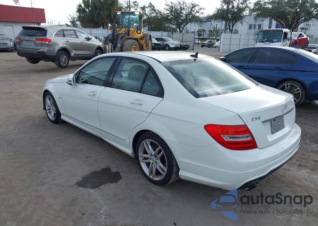 WDDGF4HB0CR204345: 43981567