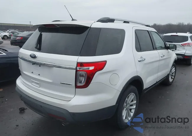 1FM5K7D86EGC19449: 43981633