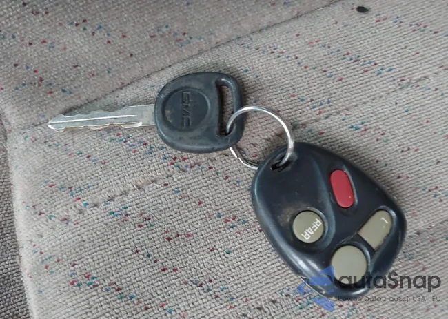 1GKDM19X64B507480: 43982695