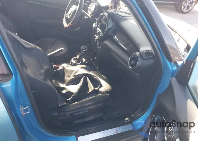 WMWXU3C54G2D30962: 43982752