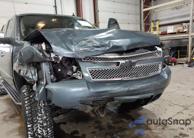 3GNFK12328G144682: 43982856