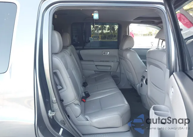 5FNYF3H58DB017090: 43982911