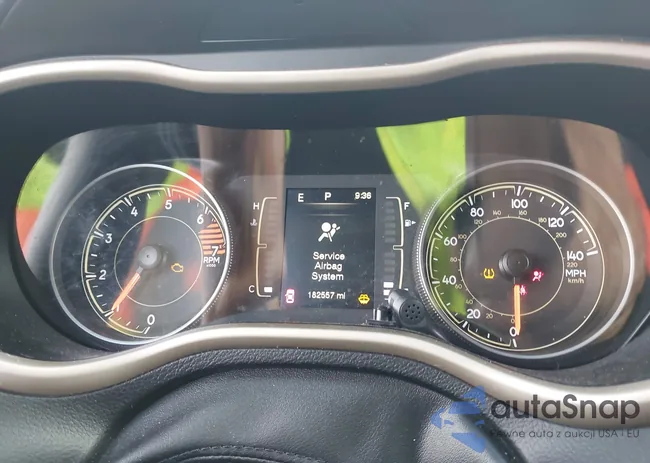 1C4PJLCB1JD552725: 43982934