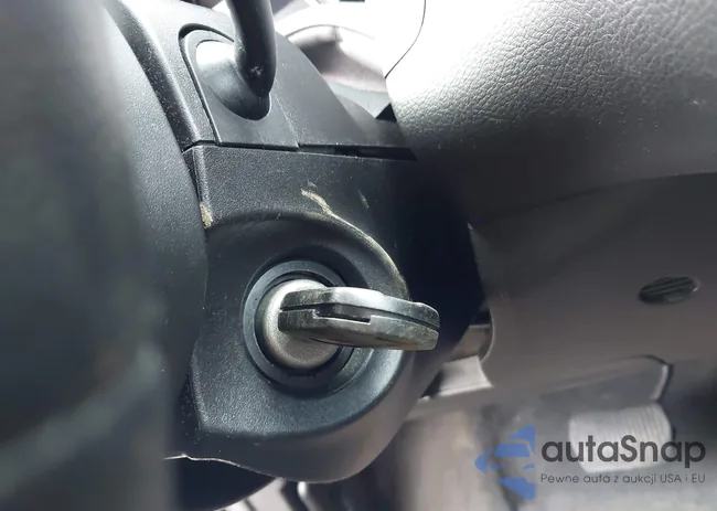 1FADP3F26FL200868: 43982943