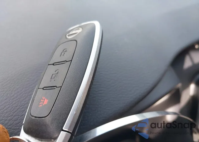 3N1CP5BV1RL583325: 43983009