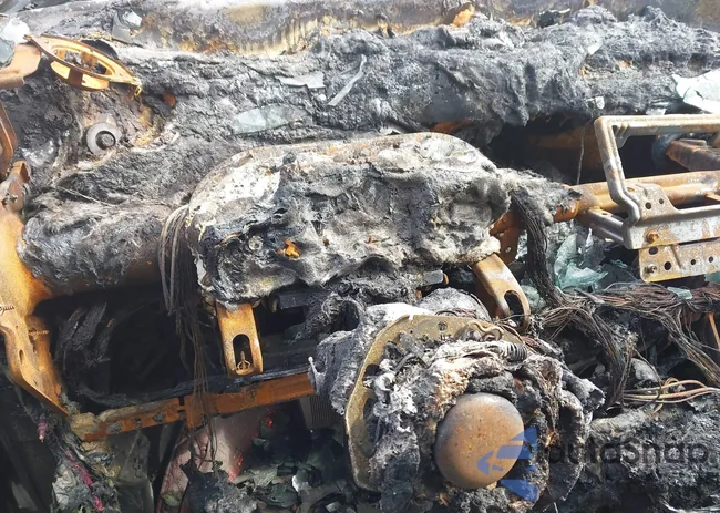 1C4PJMCB9HW565291: 43983013