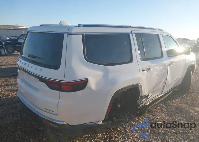 1C4SJUDT7NS160812: 43983167