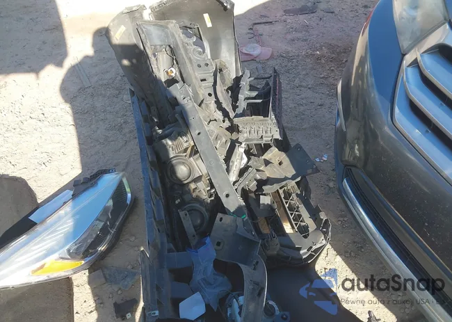 1FMCU0GD1JUC20375: 43982348